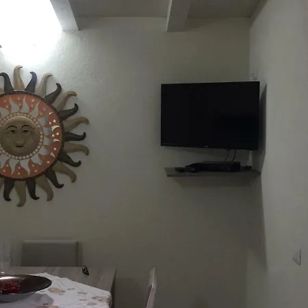 Apartman Paola *